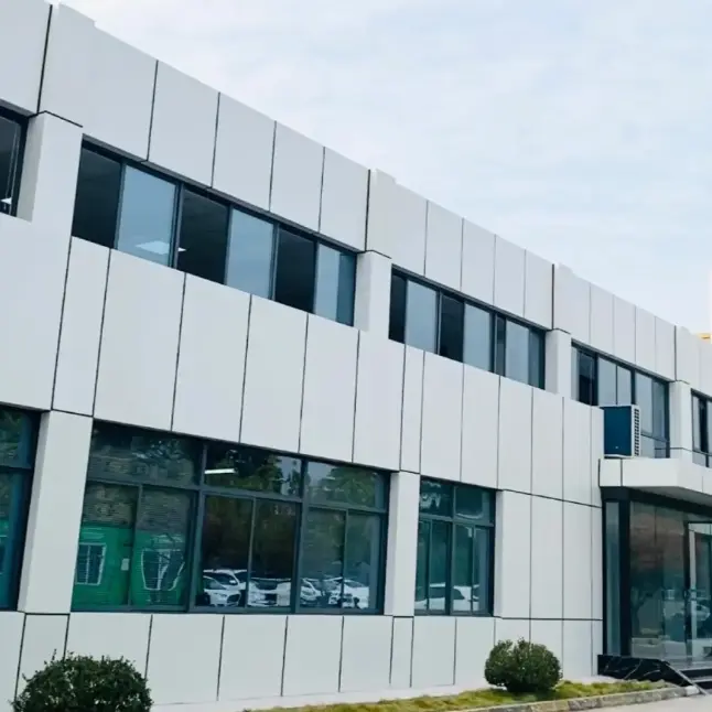 సంప్రదాయ ఫ్లాట్ అల్యూమినియం సింగిల్ ప్యానెల్ కర్టెన్ వాల్స్